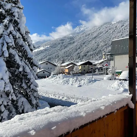 アパート Haus Lila Stubaital *