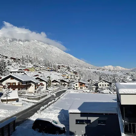 Haus Lila Stubaital Lägenhet Fulpmes