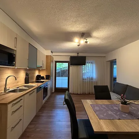 Haus Lila Stubaital Apartmán *
