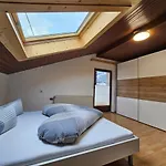 아파트 Haus Lila Stubaital